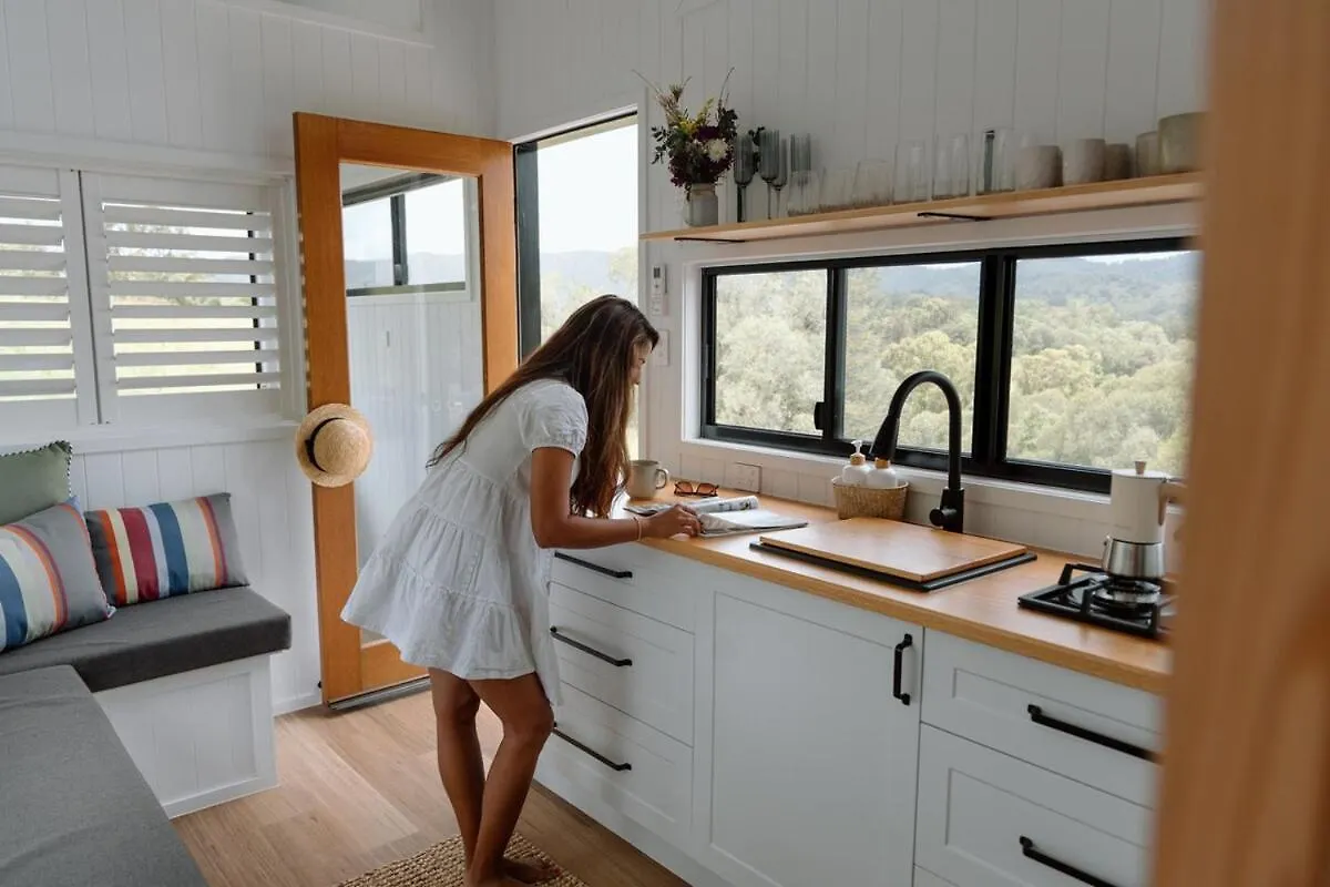 Dom wakacyjny Luxe Farmstay, Main House And Brand New Tiny Home, Animals And Views! Obi Obi Australia
