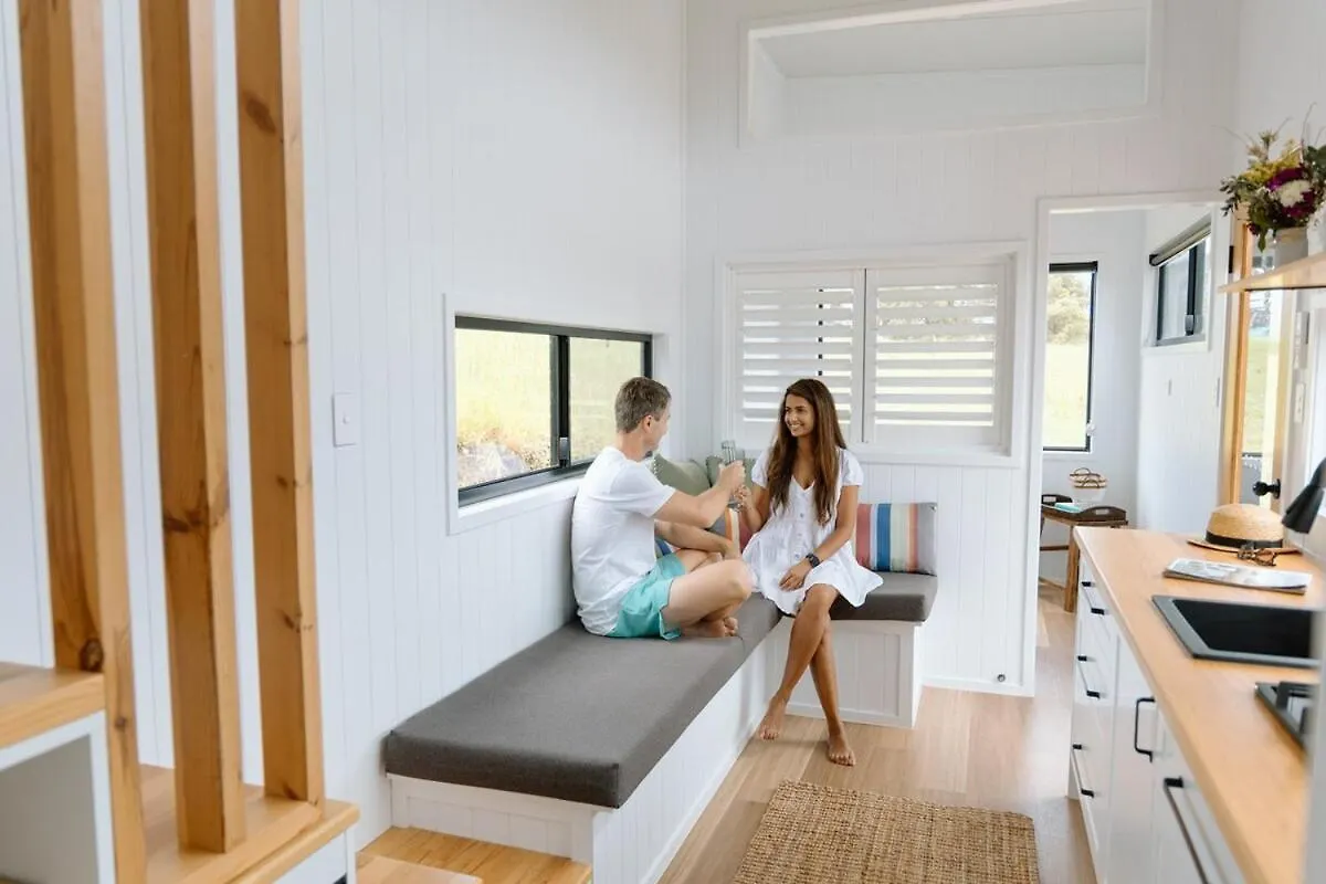 Luxe Farmstay, Main House And Brand New Tiny Home, Animals And Views! Obi Obi Dom wakacyjny